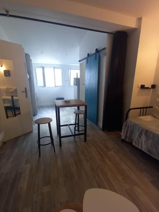 Apartment Un Pied A Terre Dans La Citadelle *